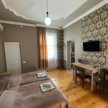 Elco Hotel Зугдиди Екстериор снимка