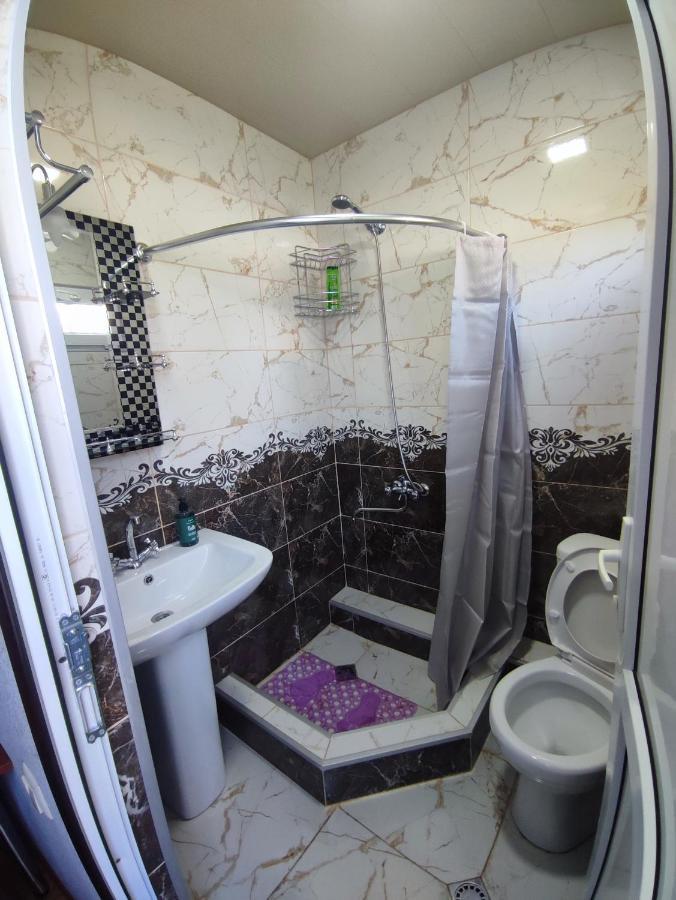 Elco Hotel Зугдиди Екстериор снимка
