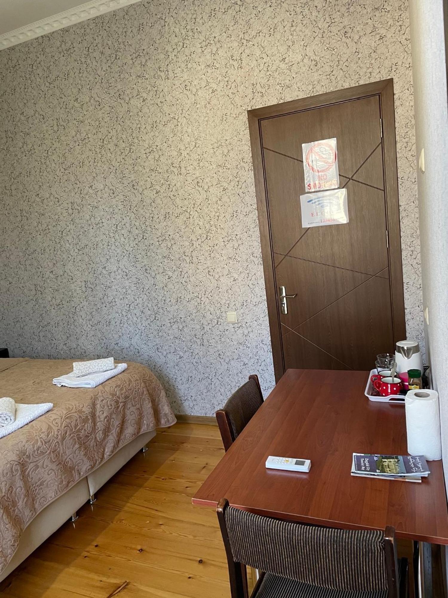Elco Hotel Зугдиди Екстериор снимка