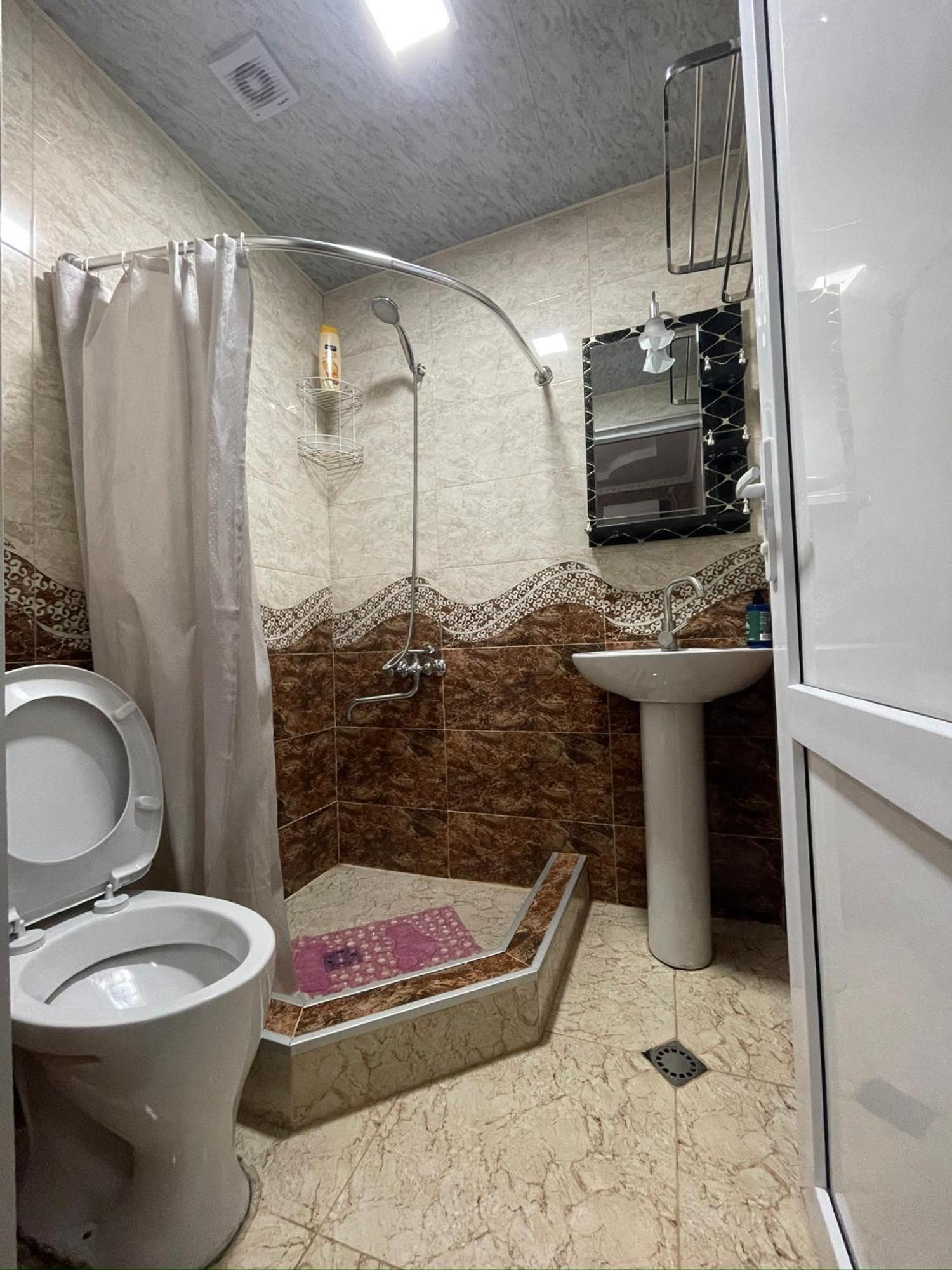 Elco Hotel Зугдиди Екстериор снимка