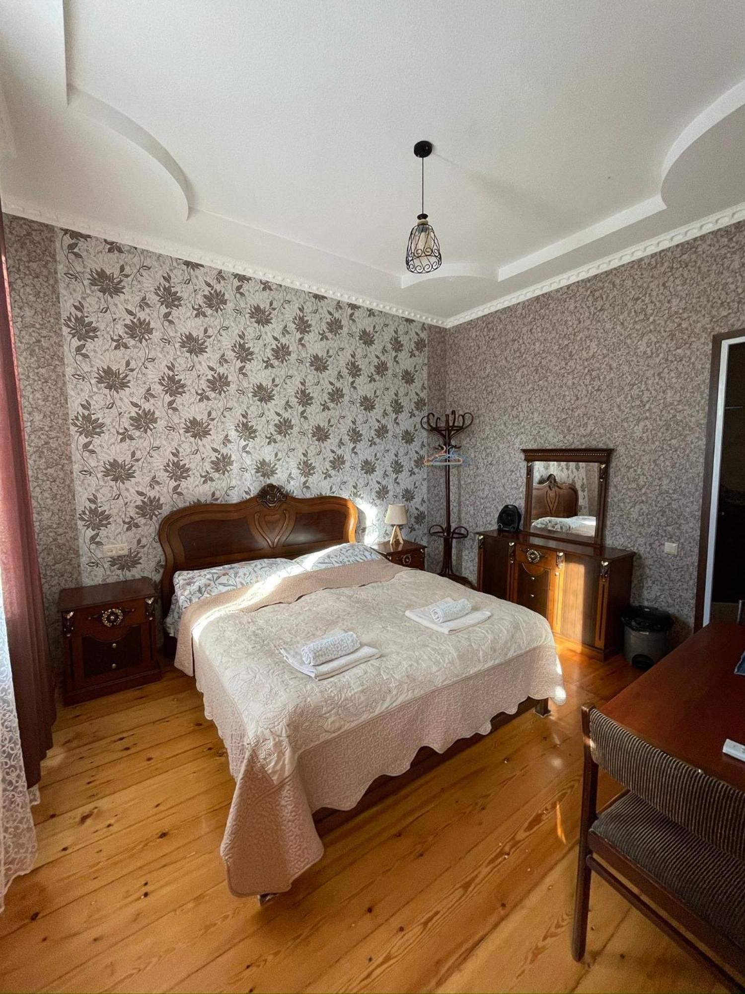 Elco Hotel Зугдиди Екстериор снимка