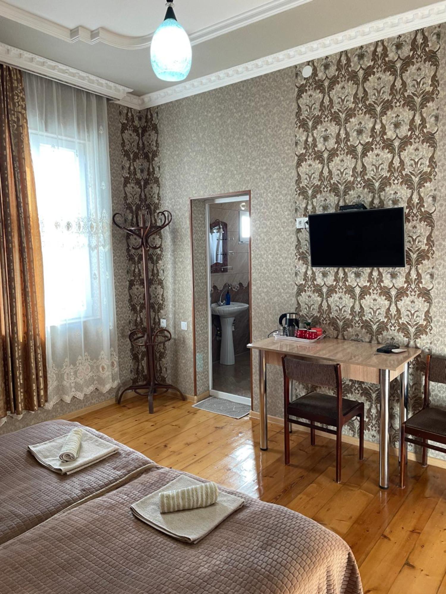 Elco Hotel Зугдиди Екстериор снимка